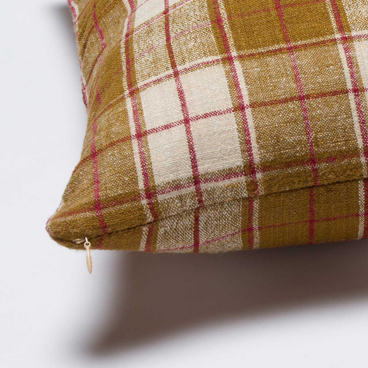 Annaloom | Eri Scarve| Image 1