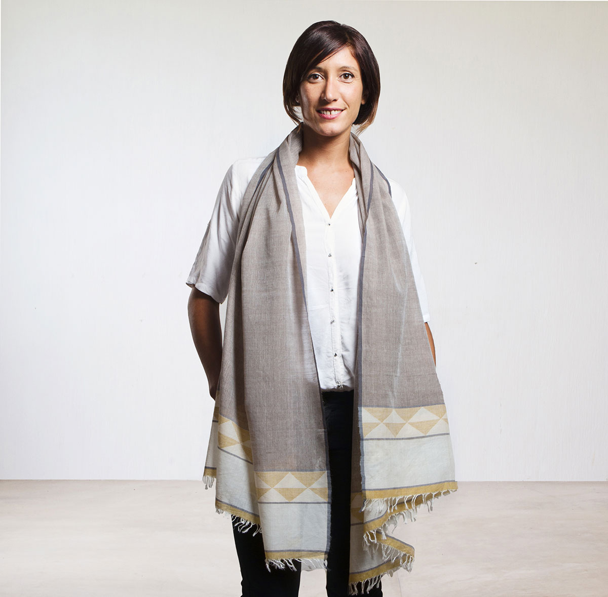 Annaloom | Eri Scarve| Image 1