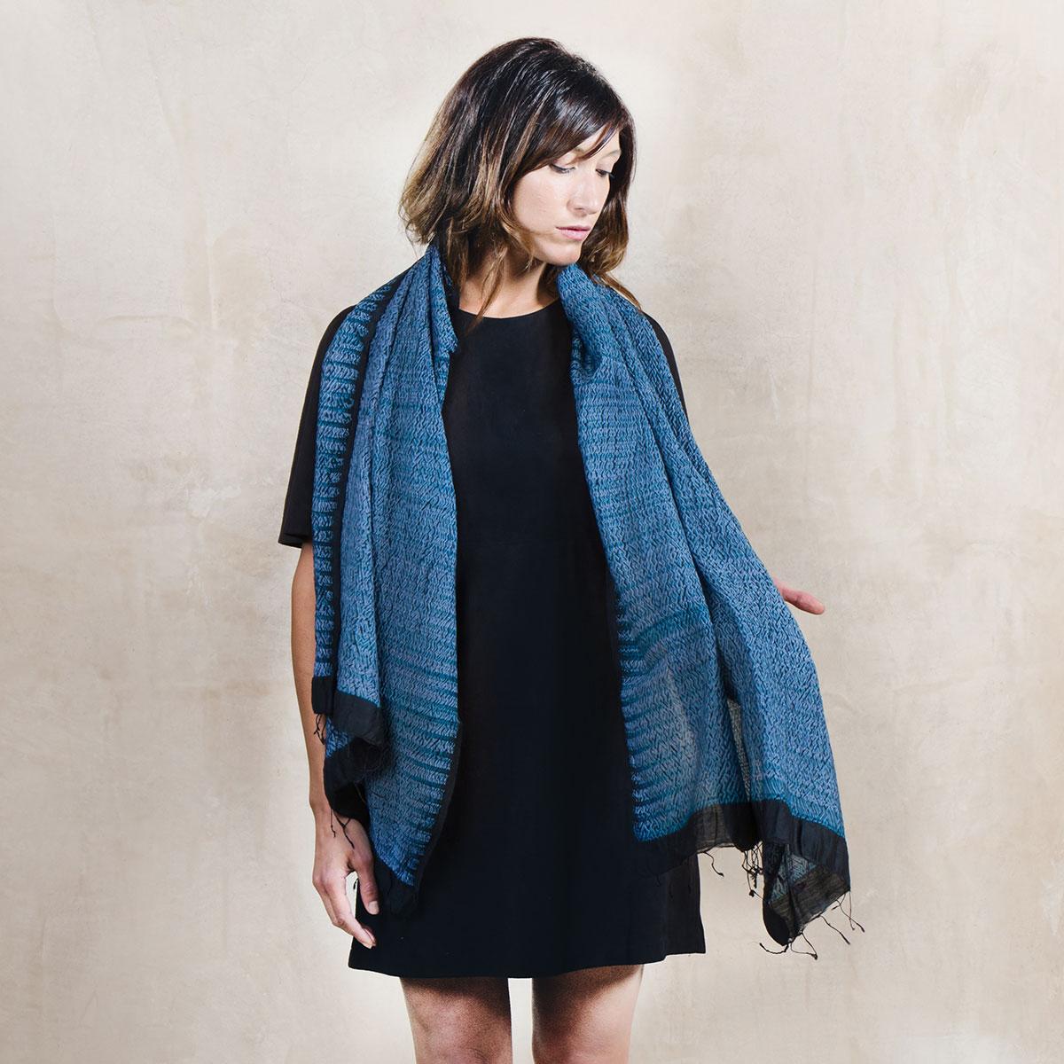 Annaloom | Eri Scarve| Image 1