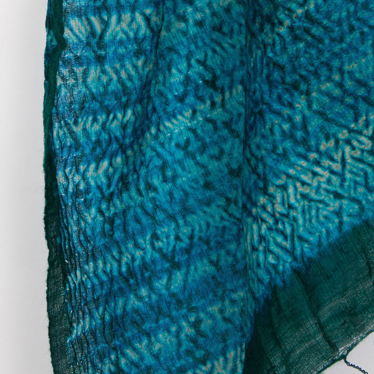 Annaloom | Eri Scarve| Image 1
