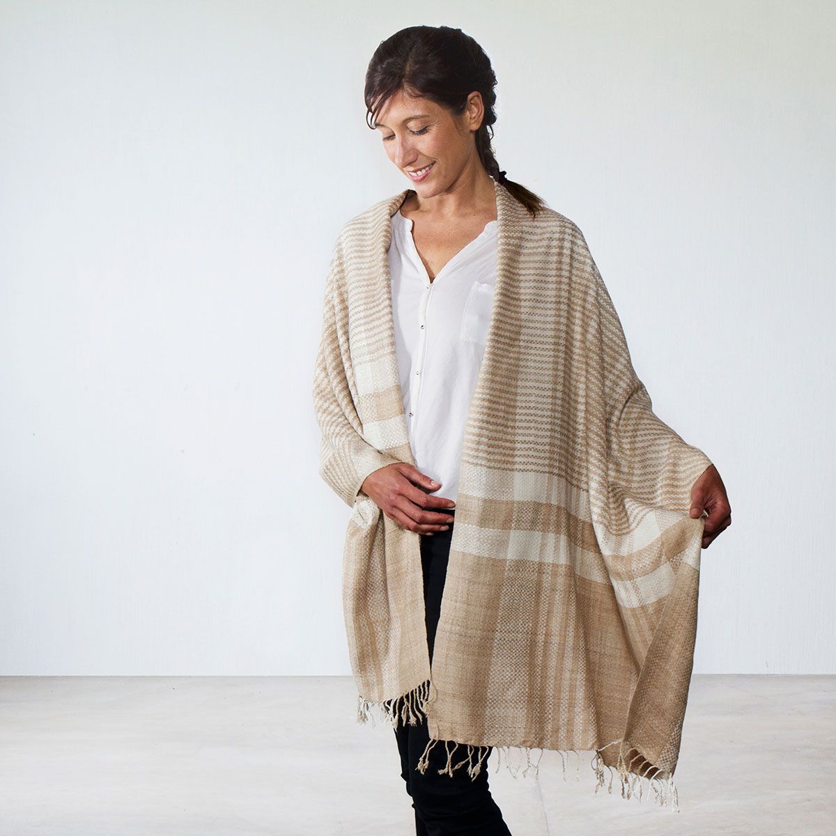 Annaloom | Eri Scarve| Image 1