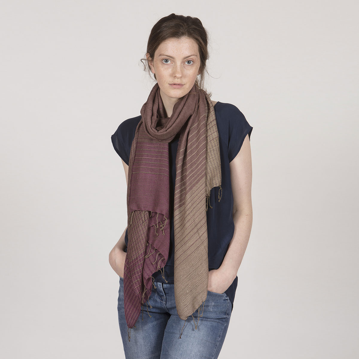 Annaloom | Eri Scarve| Image 1